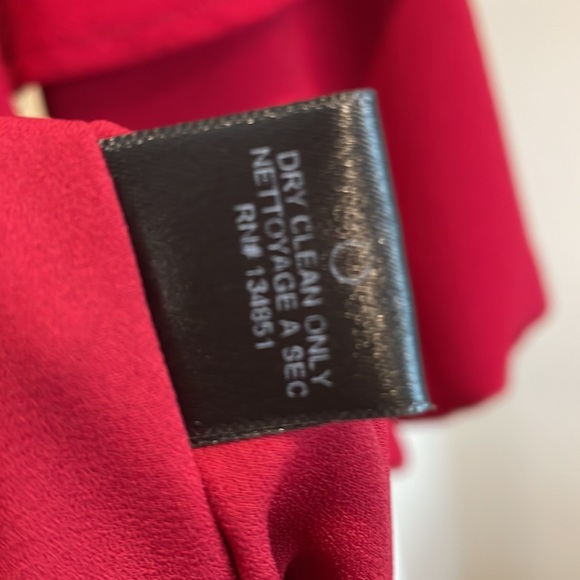 Charles Henry Red Tiered Ruffle Sleeve Mini Dress - Picture 6 of 9